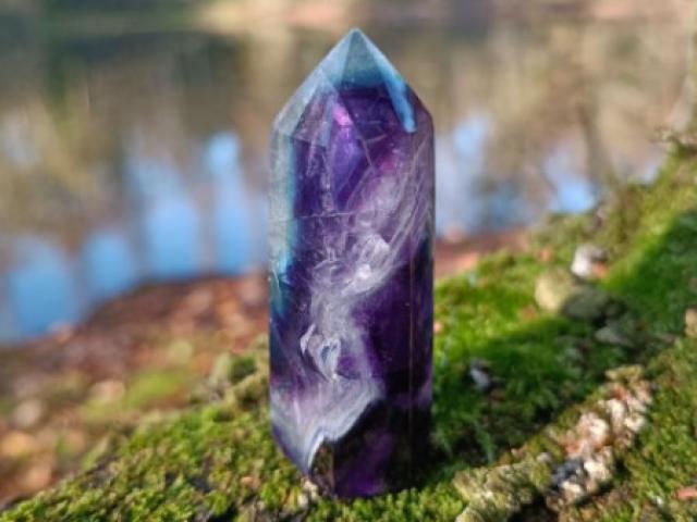 tour de fluorite multicolore